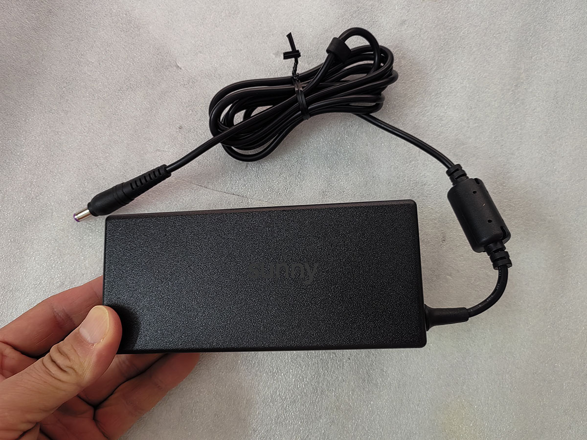 อะแดปเตอร์ AC แท้ Puryuan รุ่น - Pc Gaming Uk บทวิจารณ์และราคา