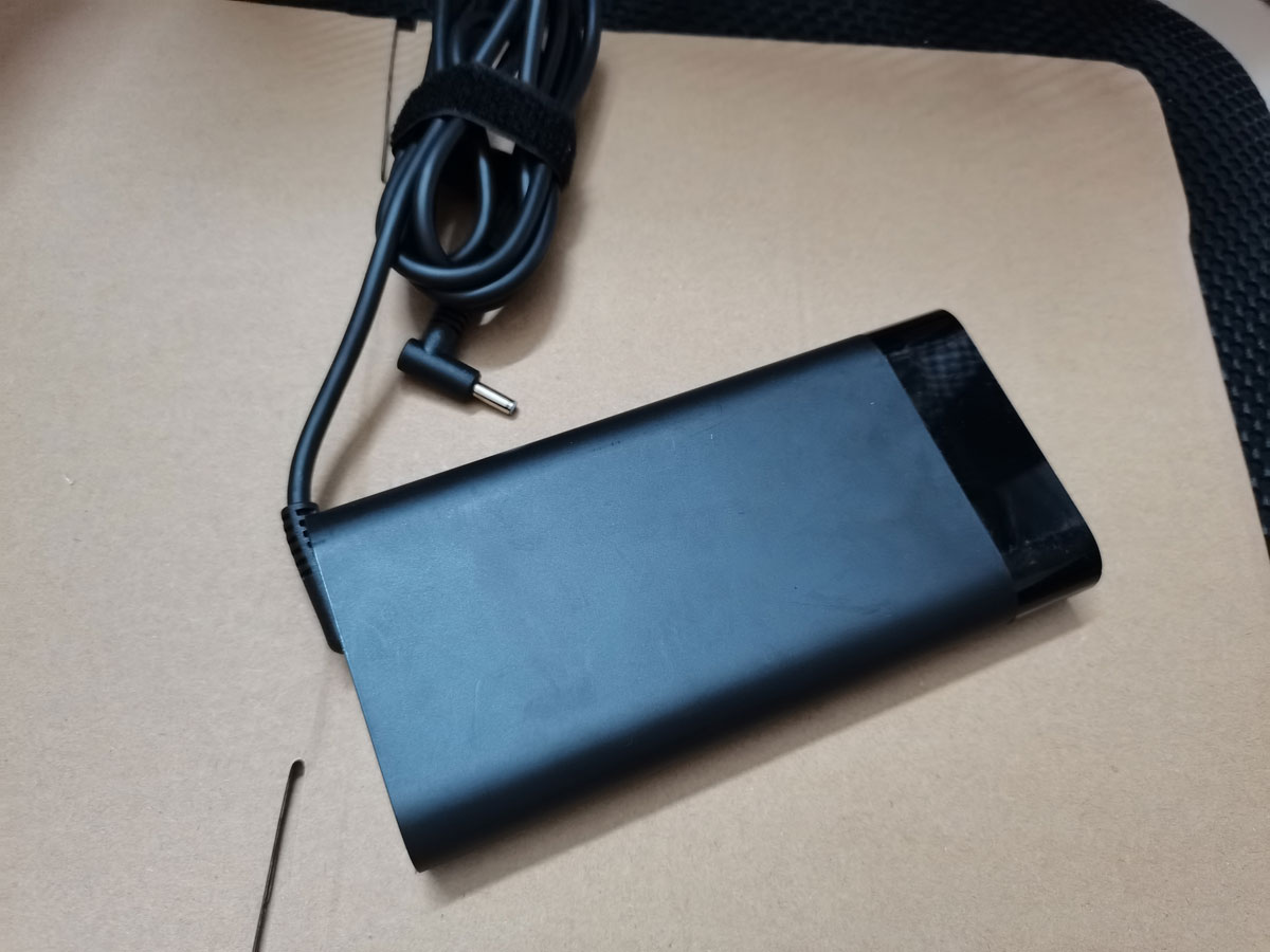 อะแดปเตอร์ AC OEM 19.5V 11.8A  - Pc Gaming Uk บทวิจารณ์และราคา