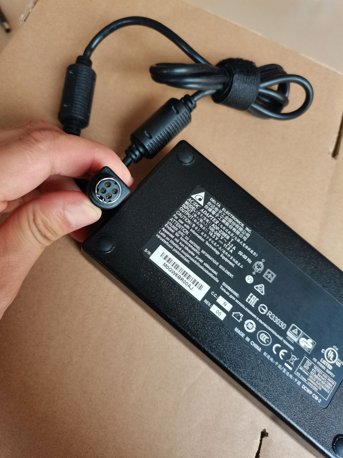 OEM Delta 230W 19.5V 11.8A ADP - Pc Gaming Uk บทวิจารณ์และราคา